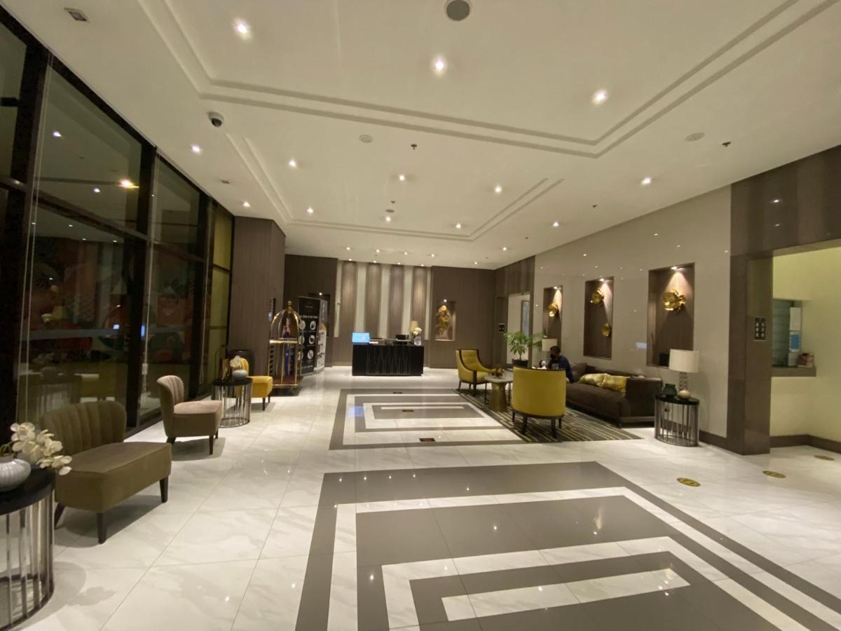 Cozyvilla At 81 Newport Blvd Walk To Naia T3 Marriott & Resorts World Casino & Newport Mall For 5 Pax Free Parking!!!! Pasay Exterior foto